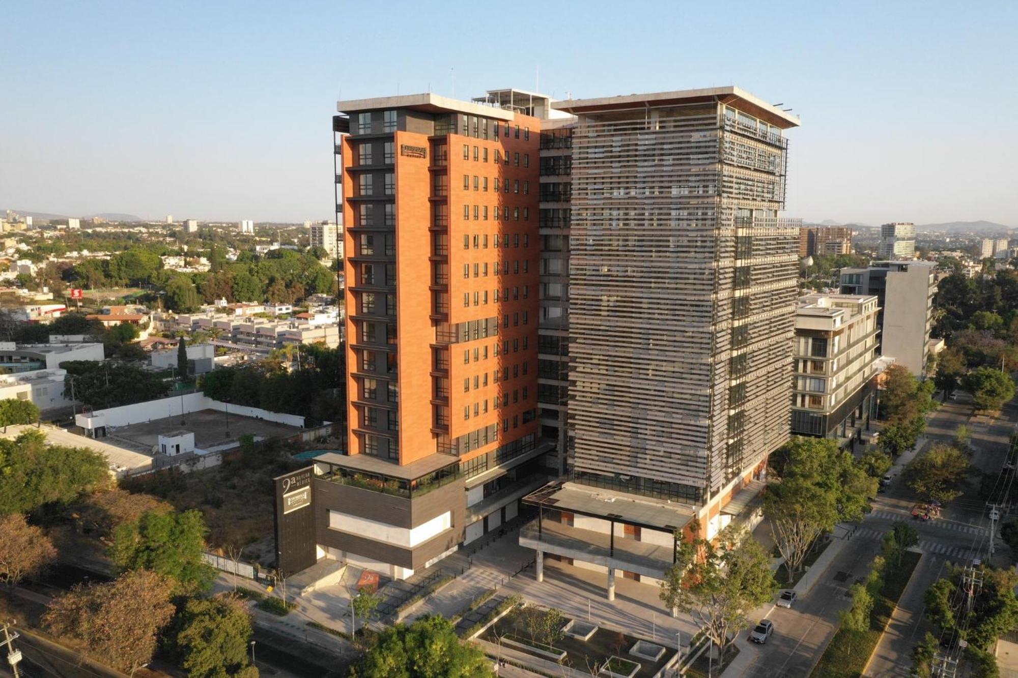Staybridge Suites - Guadalajara Novena By Ihg Exterior foto