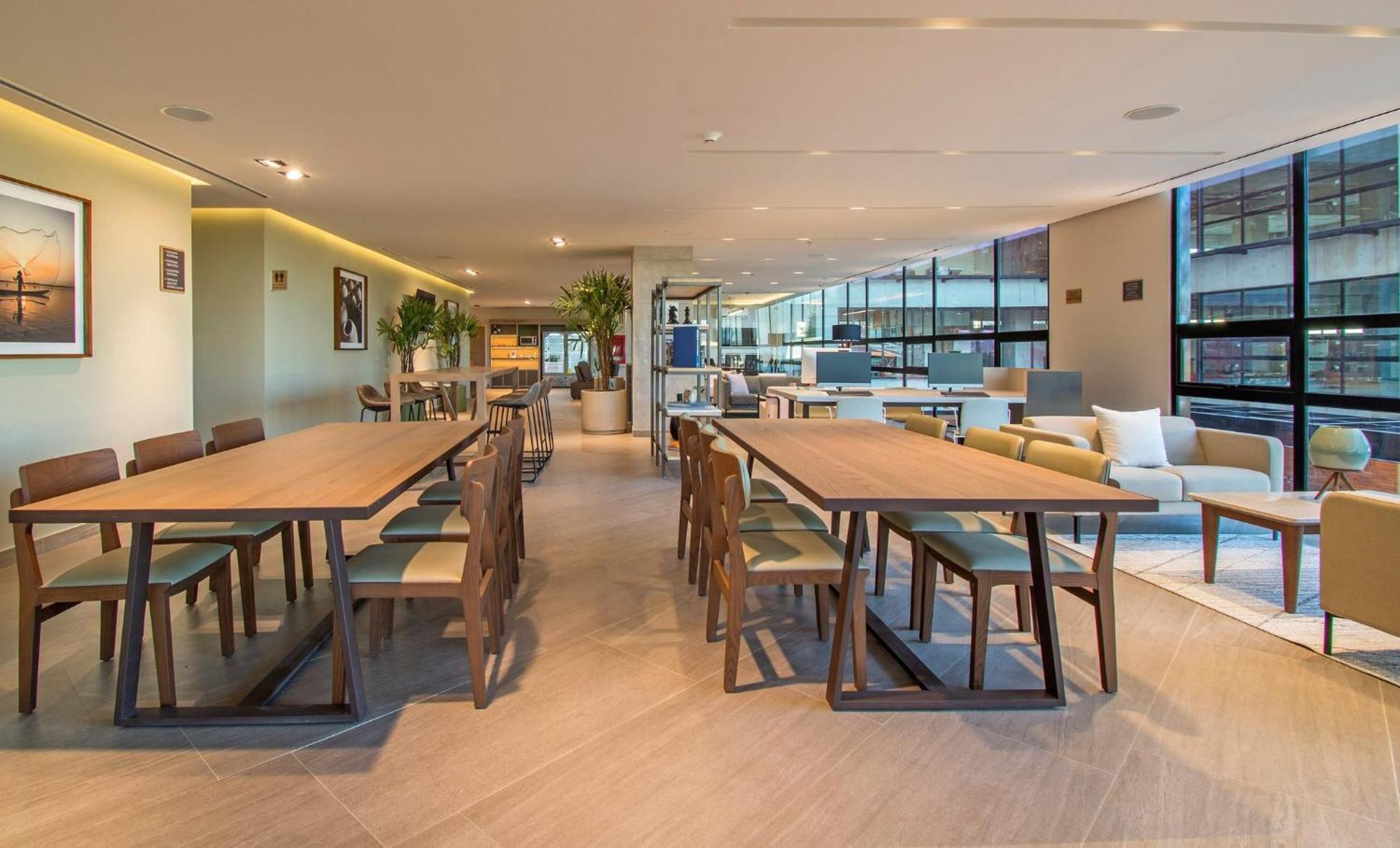 Staybridge Suites - Guadalajara Novena By Ihg Exterior foto